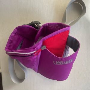 CAMELBAK Podium Belt Bag Pink Gray